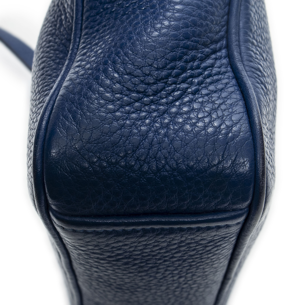 Prada Camera Crossbody - Picture 8 of 10